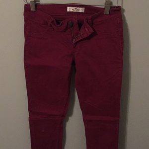 Hollister skinny jeggings (burgundy)